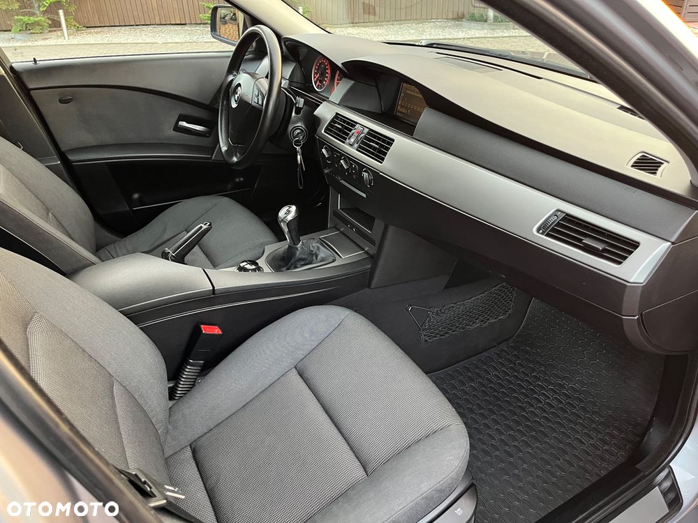 BMW Seria 5 - 21