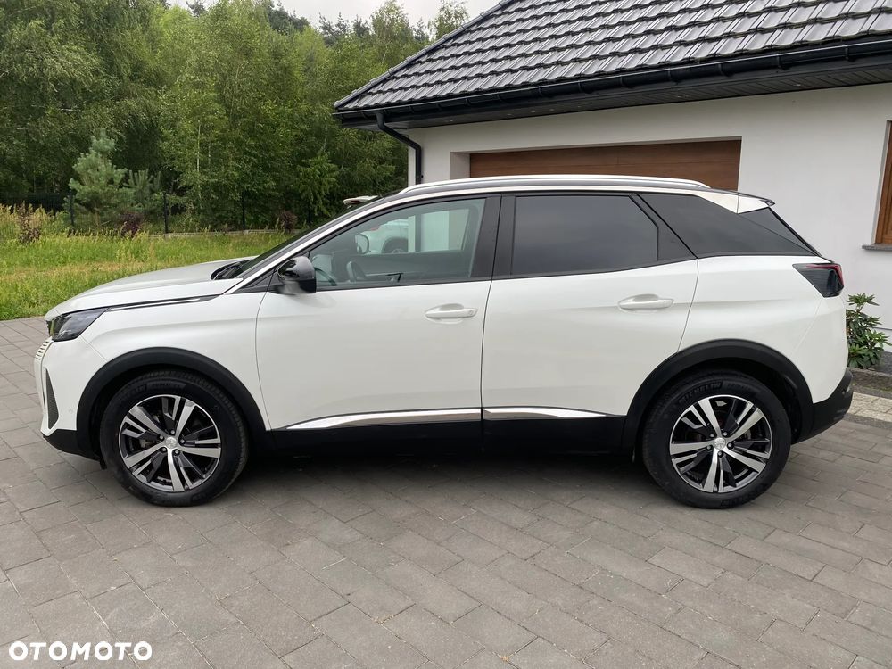 Peugeot 3008 1.2 PureTech GPF Allure S&S EAT8 - 11