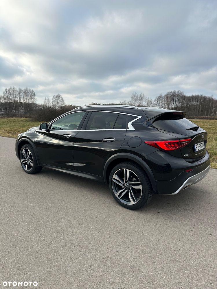Infiniti QX - 3