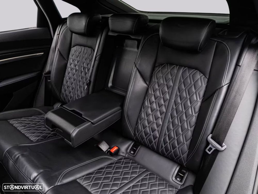 Audi e-tron Sportback - 25