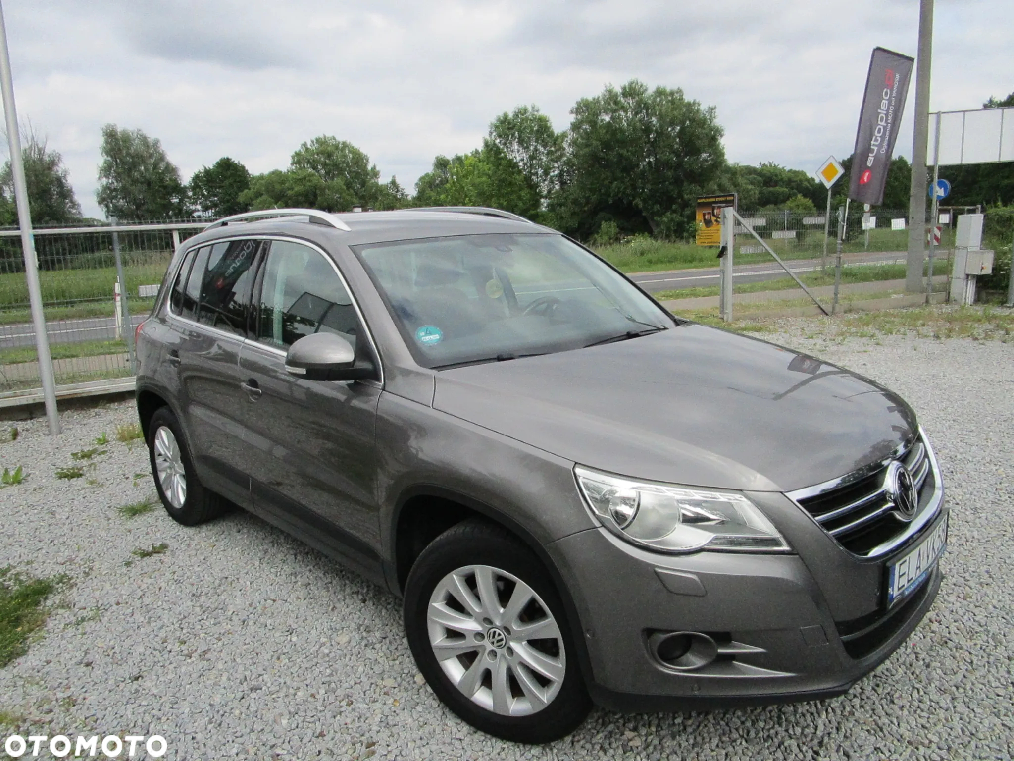 Volkswagen Tiguan 1.4 TSI Trend&Fun - 12