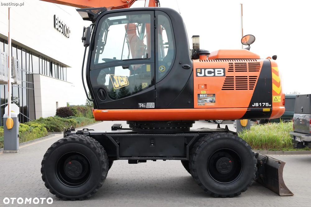 JCB JS175W - 12