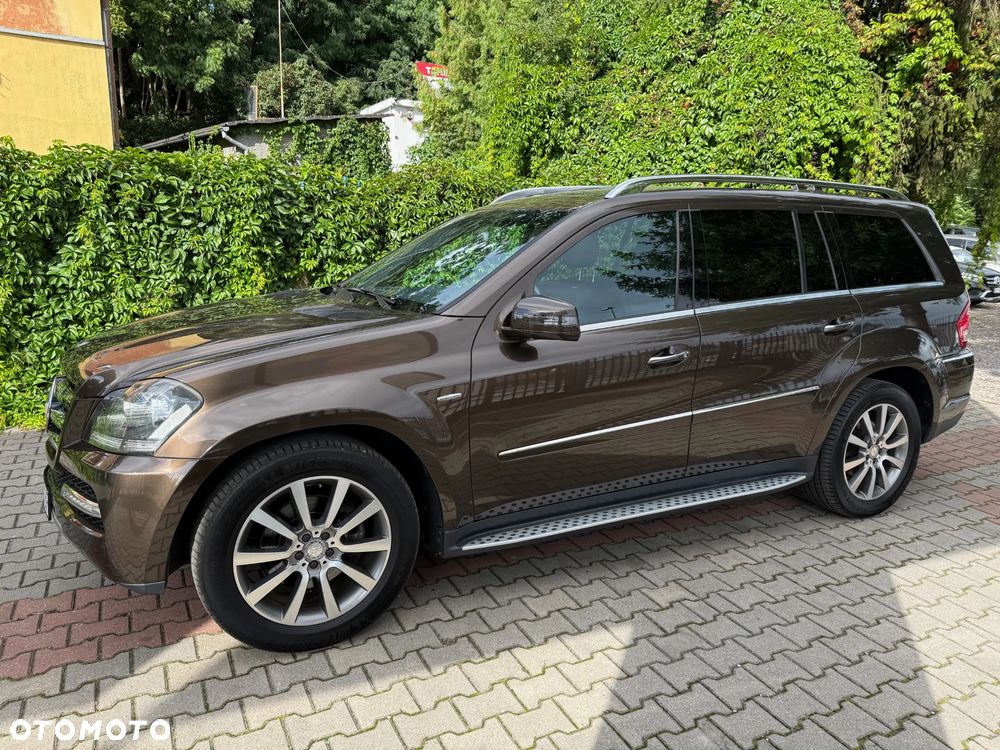 Mercedes-Benz GL 500 4Matic 7G-TRONIC Grand Edition - 7