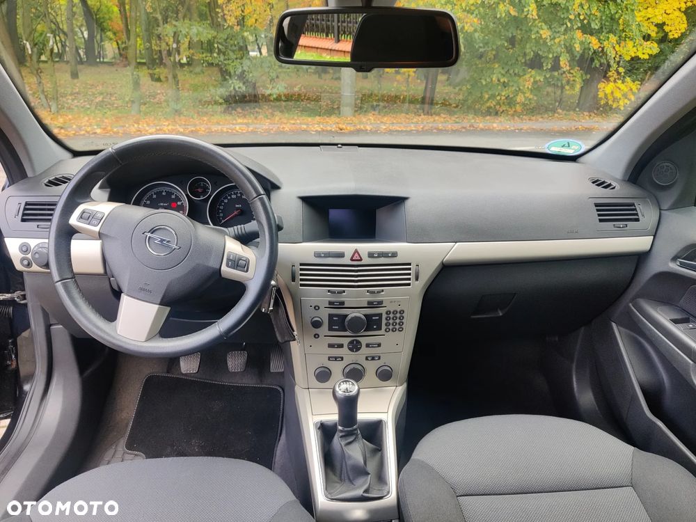 Opel Astra 1.6 Caravan Catch me - 21