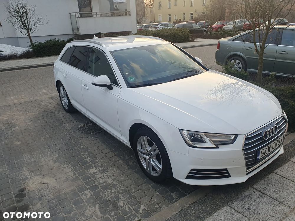 Audi A4 Avant 2.0 TDI S tronic quattro - 4
