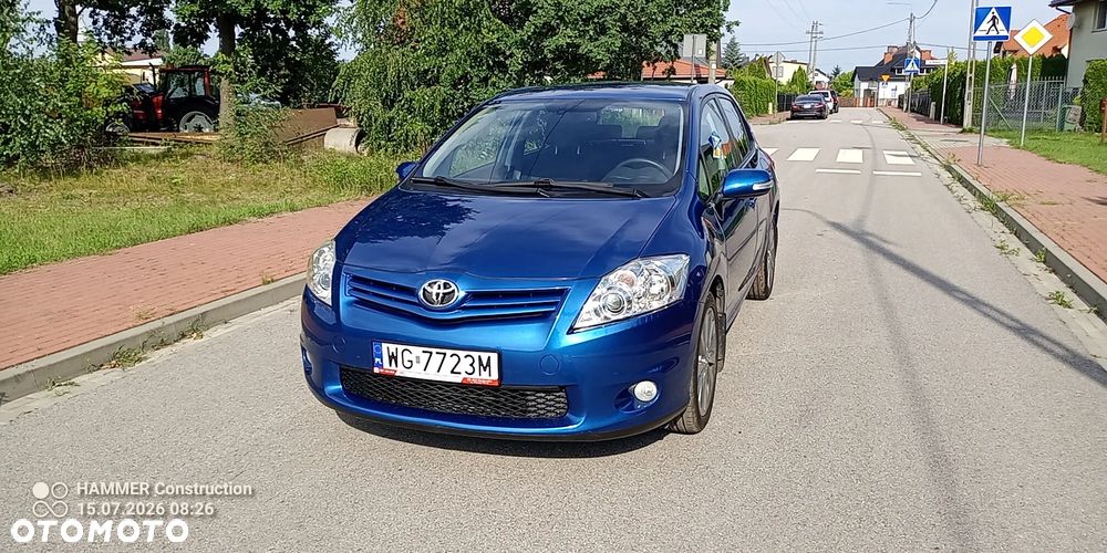 Toyota Auris 1.8 Premium - 16