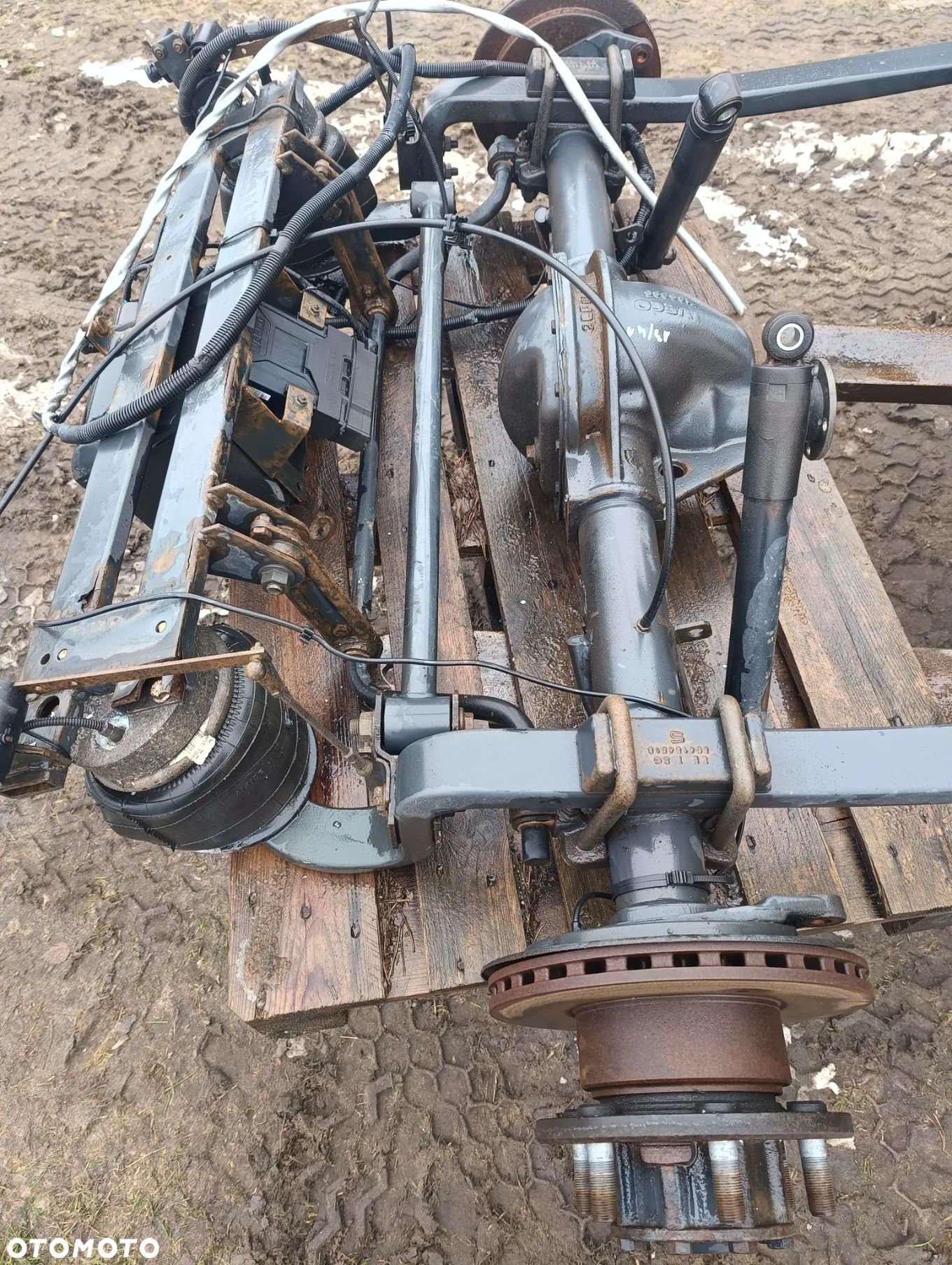 Zawieszenie pneumatyczne Iveco Daily 35C 50C bliźniak - 1