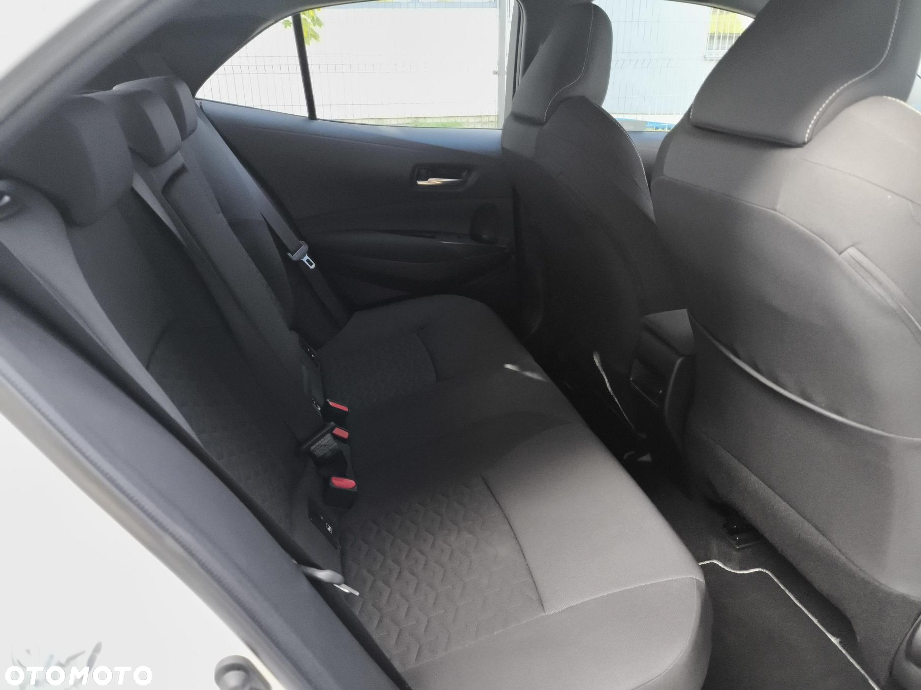 Toyota Corolla - 24