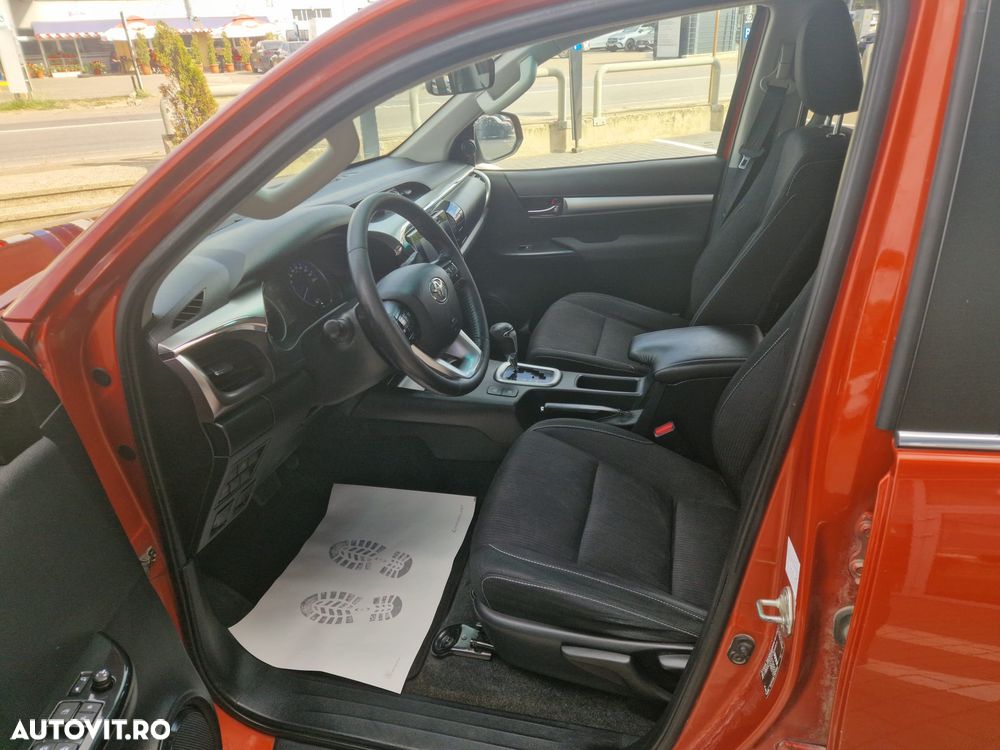 Toyota Hilux 4x4 Double Cab Executive - 10