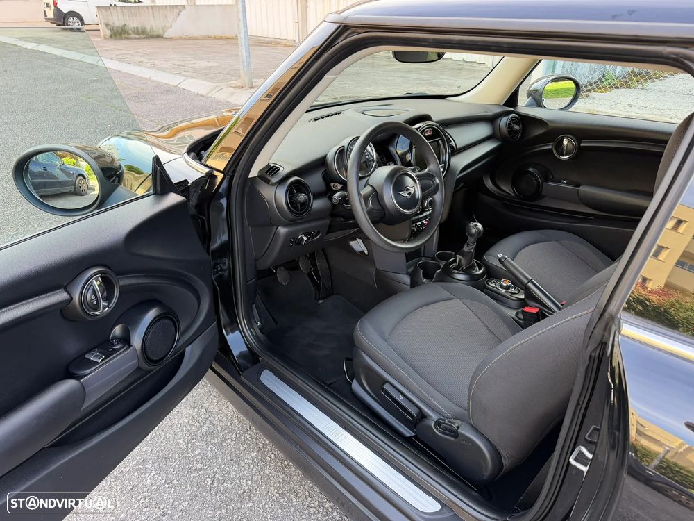 MINI 3 Portas One D Blackyard - 5