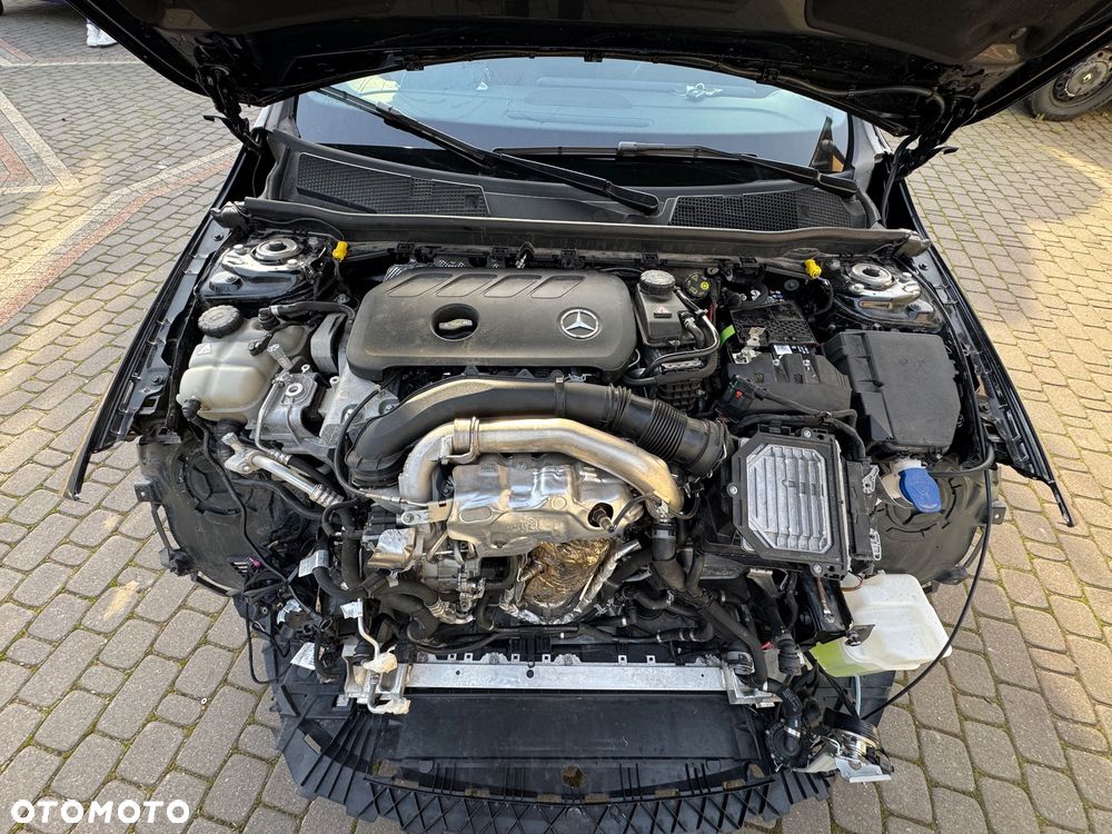 Mercedes-Benz CLA 220 AMG Line 7G-DCT - 20
