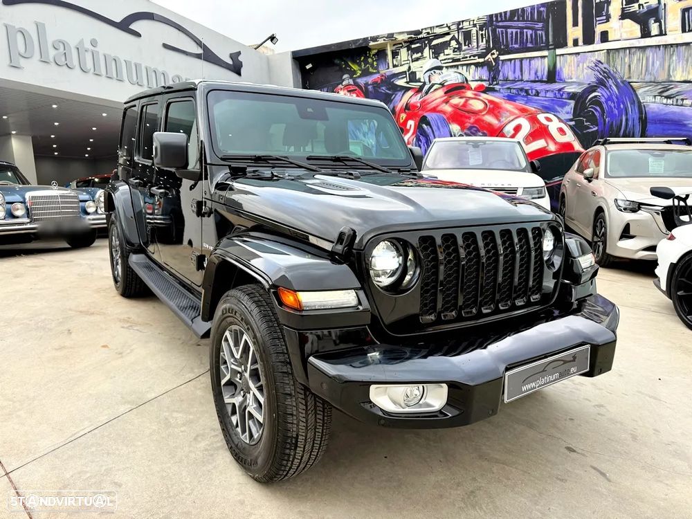 Jeep Wrangler Unlimited - 1