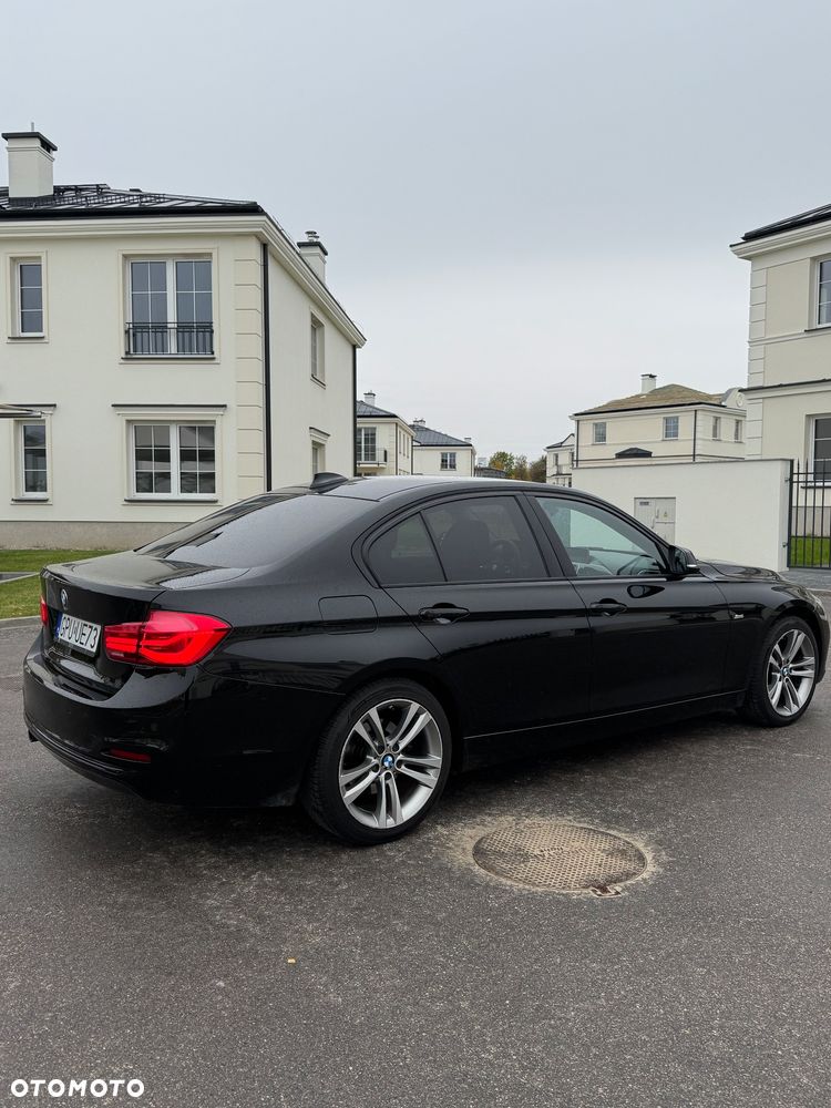 BMW Seria 3 318i Sport Line - 11