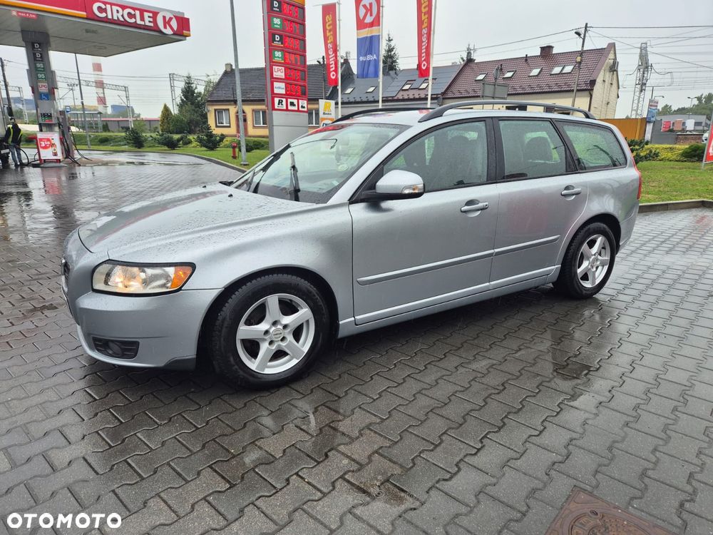 Volvo V50 2010 photo 5