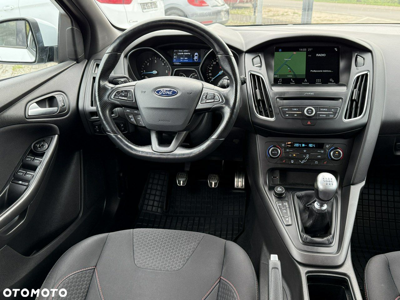 Ford Focus - 34