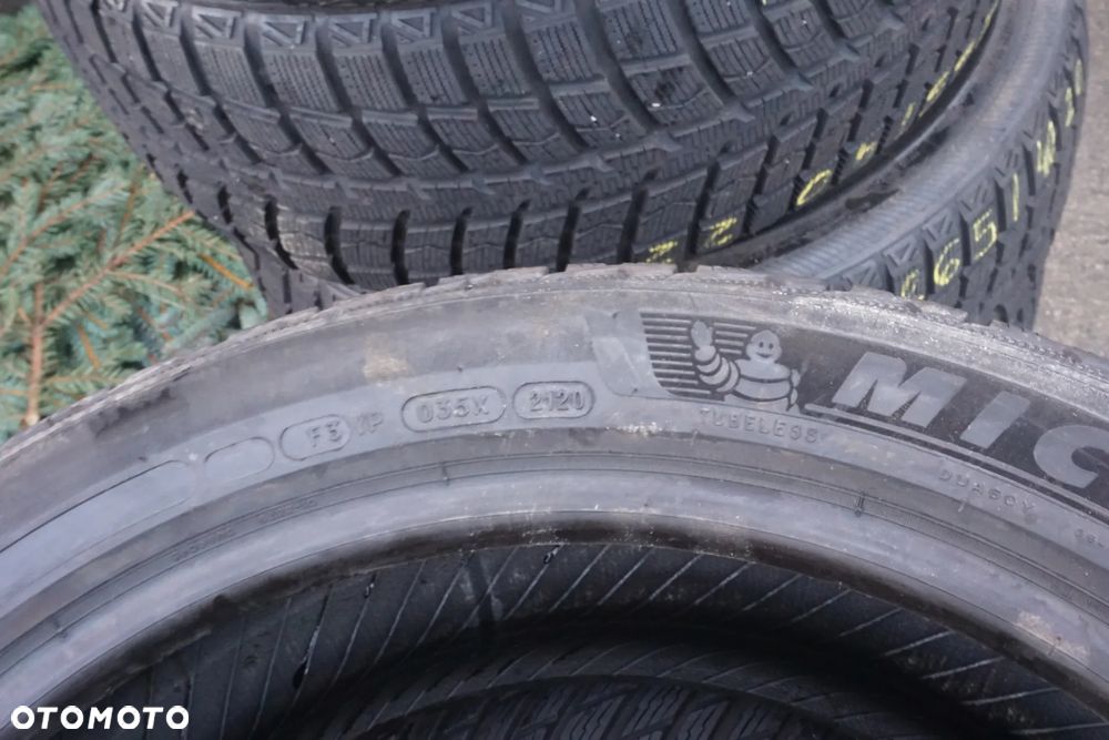 245 45 19 Michelin Pilot Alpin 5 7mm - 7