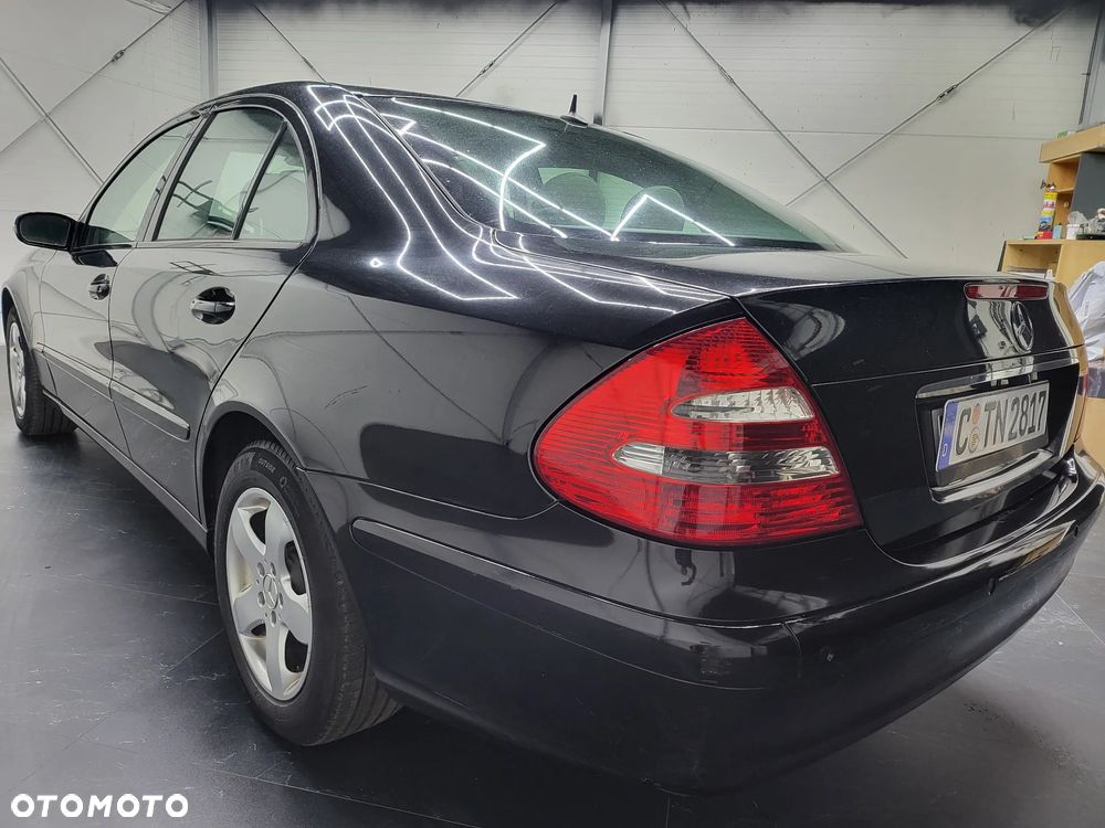 Mercedes-Benz Klasa E 200 Kompressor Classic Sport Edition - 19