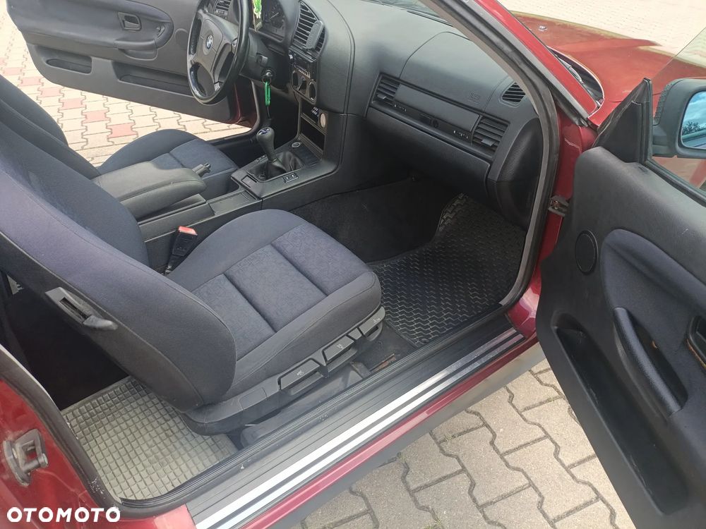 BMW Seria 3 - 32