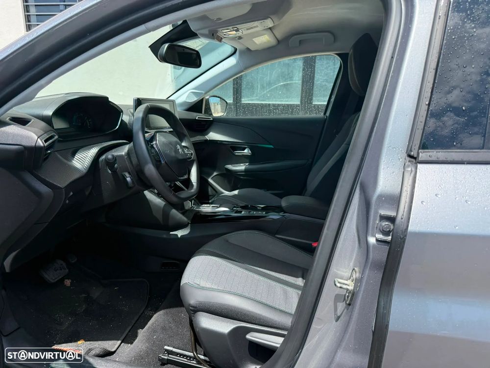 Peugeot e-208 Allure - 2