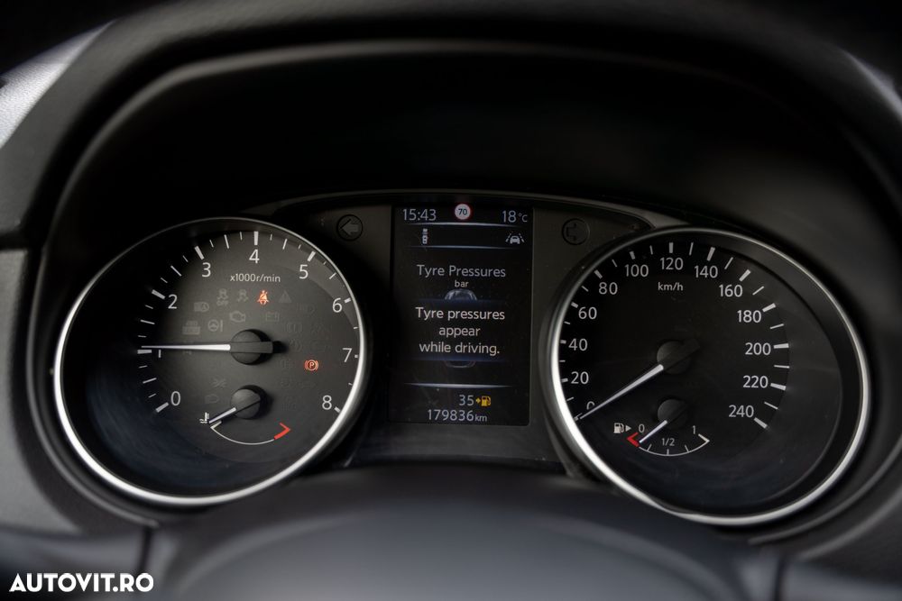 Nissan Qashqai 1.6 DIG-T N-Connecta - 24