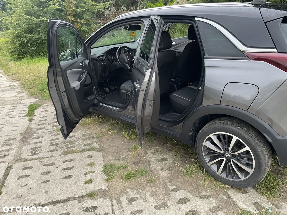 Opel Crossland X 1.2 T Design Line S&S - 19