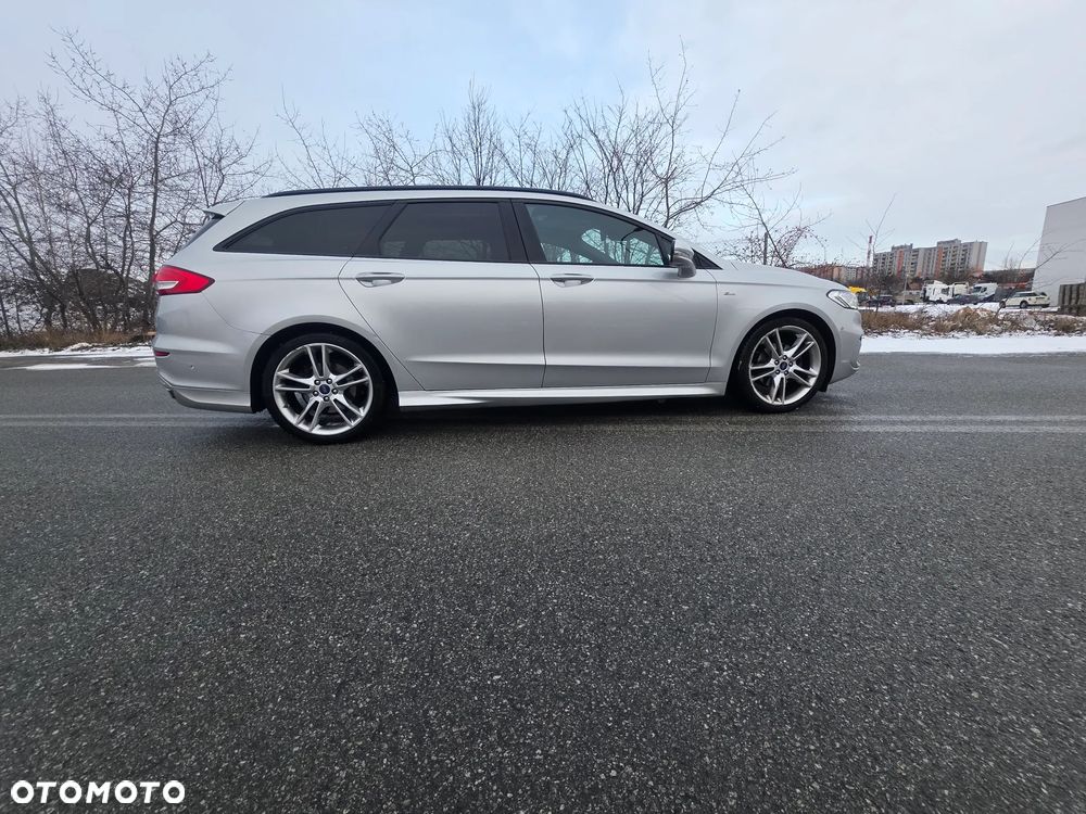 Ford Mondeo 2.0 EcoBlue ST-Line - 4