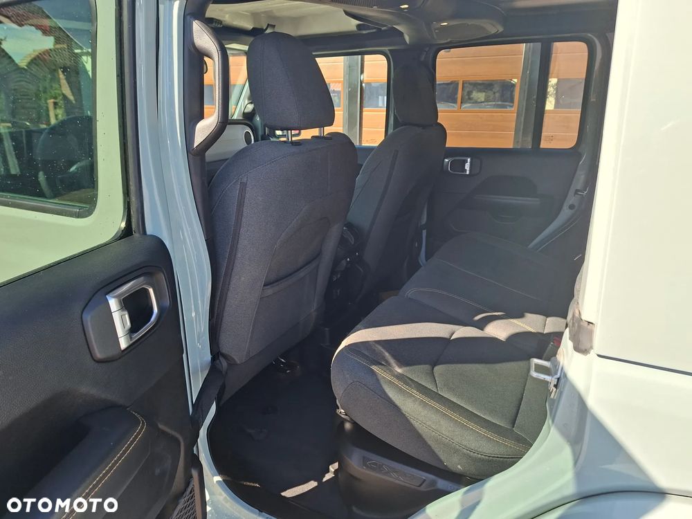 Jeep Wrangler 2.0 4xe Plug-In Hybrid Hardtop Sahara - 14