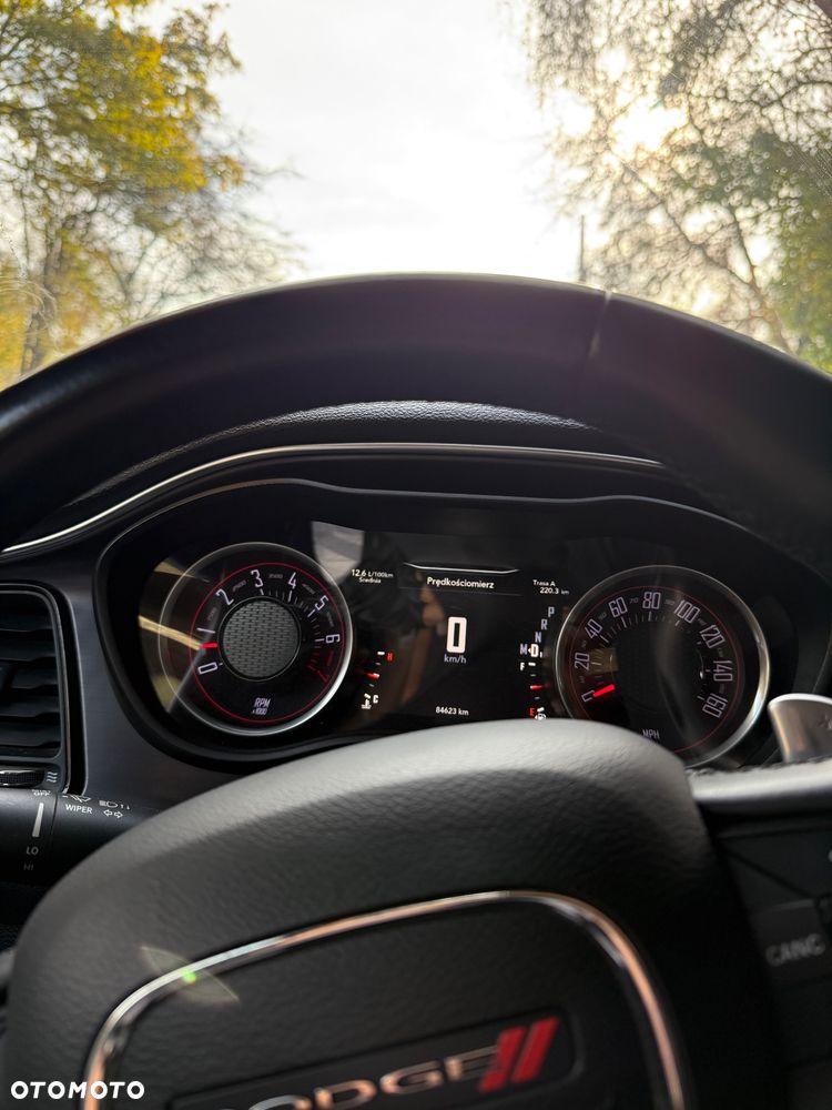 Dodge Challenger - 6