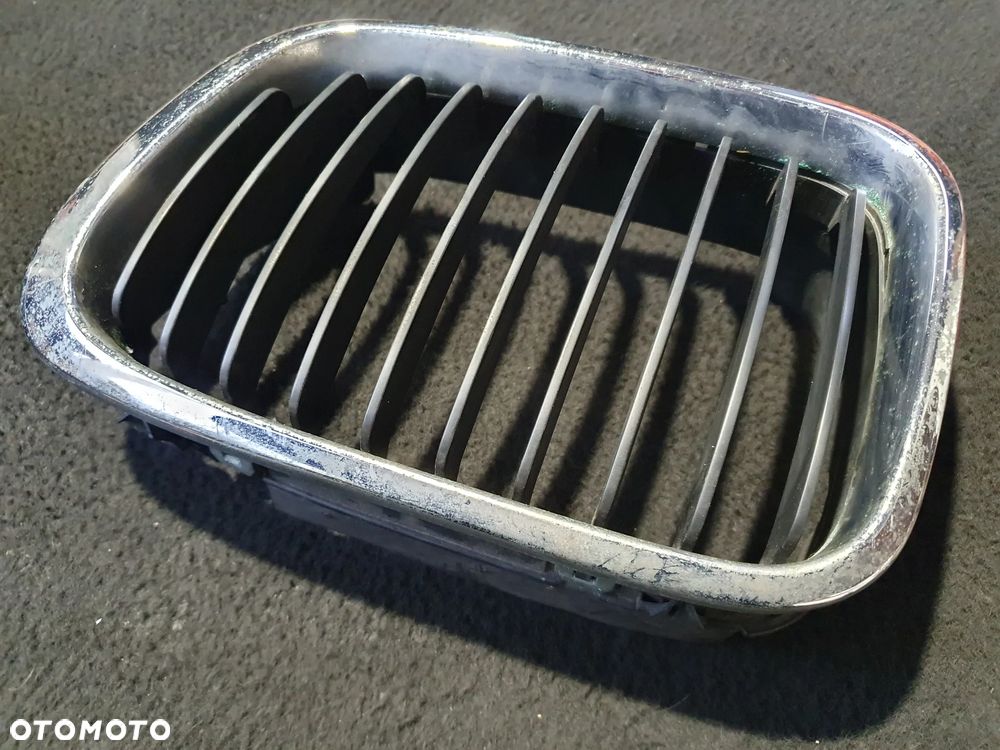 BMW 3 E46 98-01 ROK SEDAN KOMBI LEWA KRATKA NERKA ATRAPA 8195055 - 2