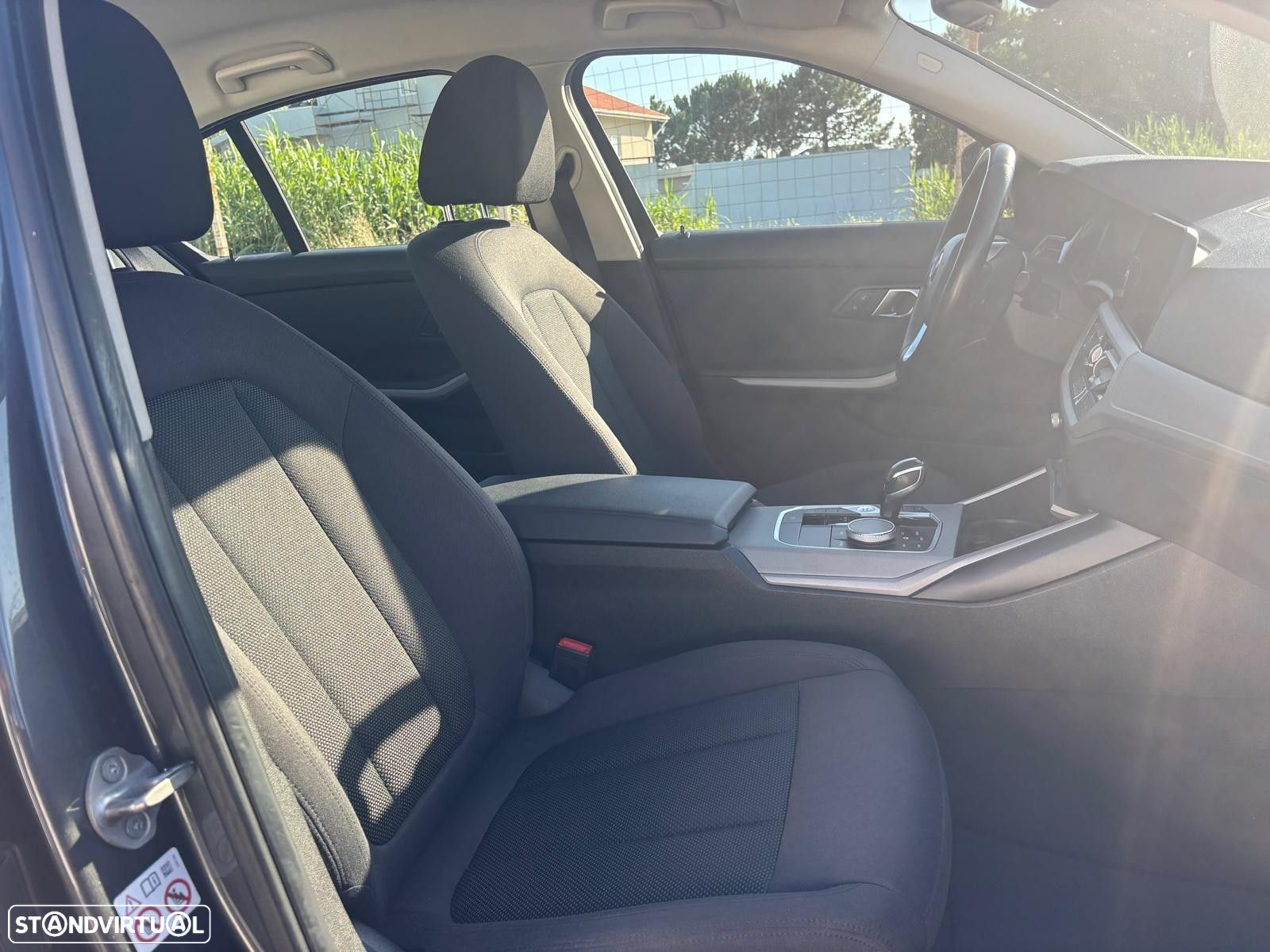 BMW 330 e Touring Corporate Edition Auto - 12