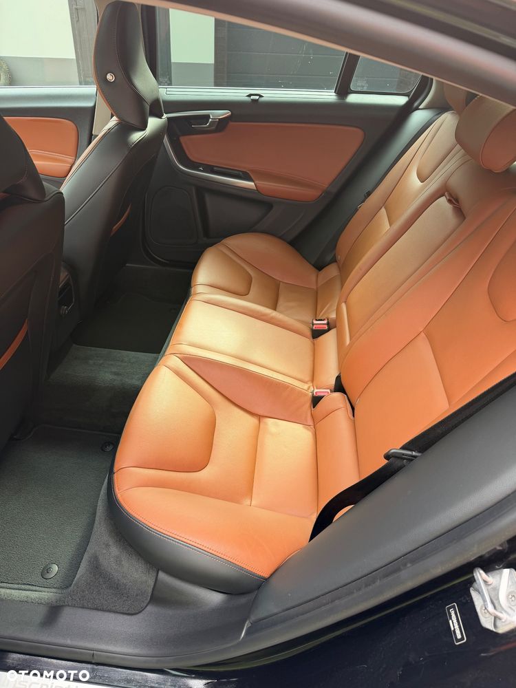 Volvo S60 T5 Momentum - 12