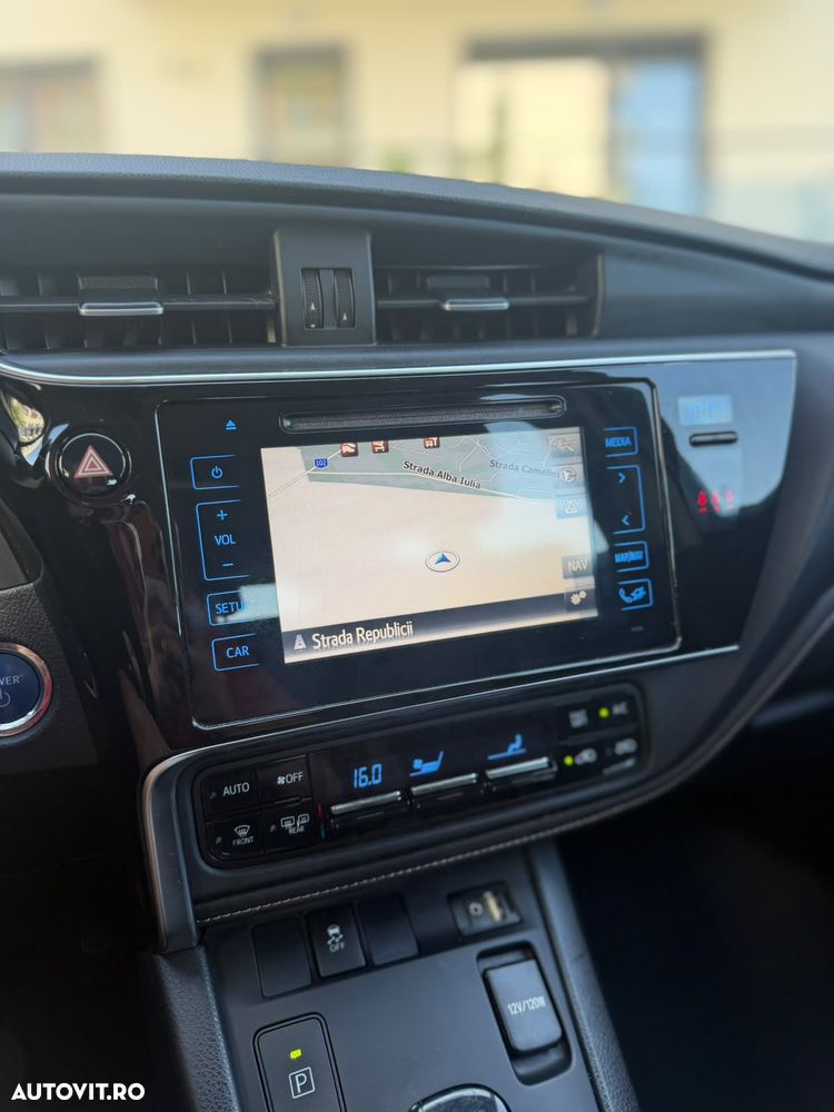 Toyota Auris - 9