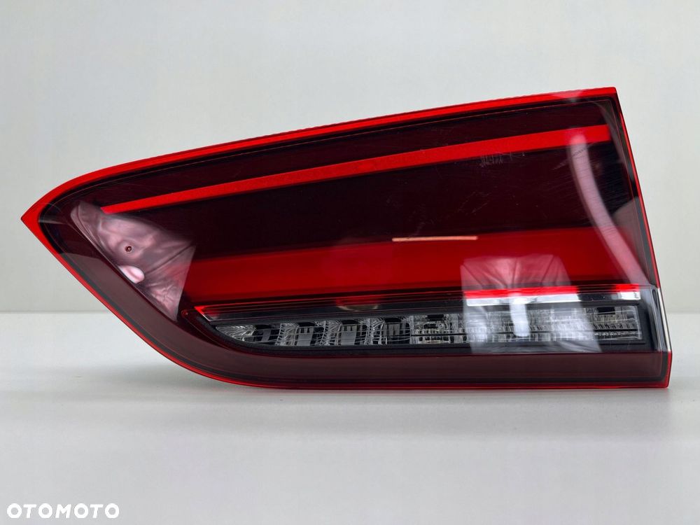 BMW X1 F48 LCI PRAWA LAMPA TYŁ W KLAPĘ 7477718 - 2