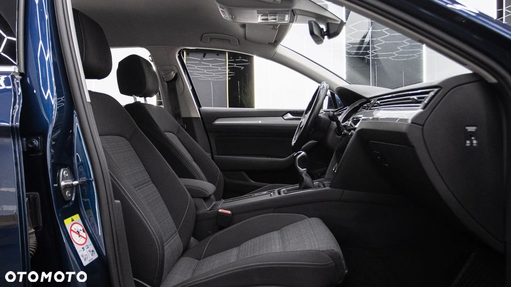 Volkswagen Passat Variant 1.5 TSI EVO Business - 19