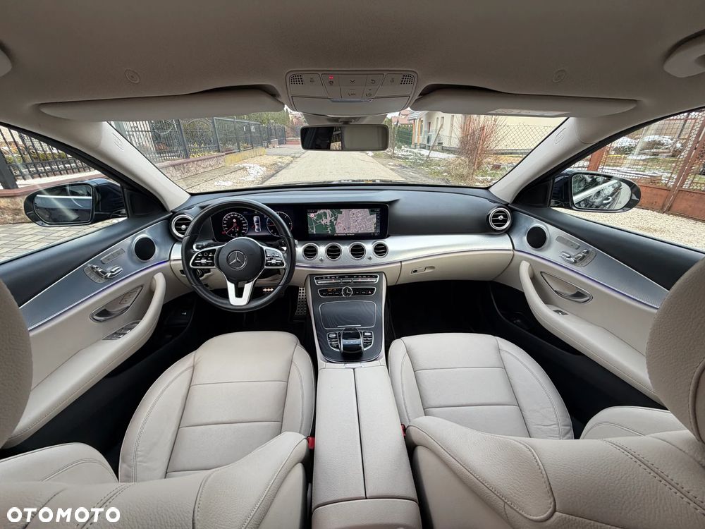 Mercedes-Benz Klasa E 220 d 4-Matic 9G-TRONIC - 7