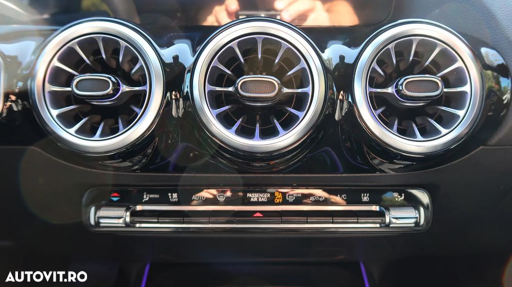 Mercedes-Benz EQA - 18