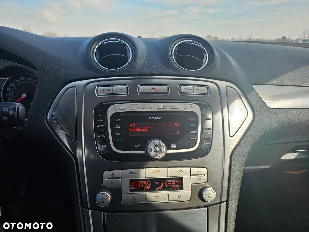 Ford Mondeo 2.0 Titanium - 16