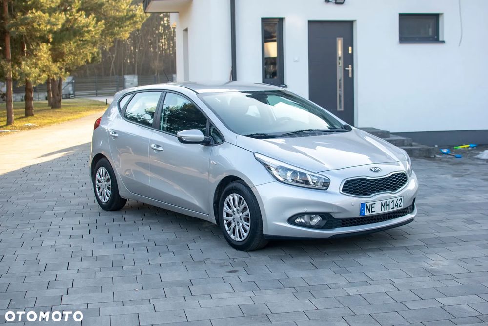 Kia Ceed - 1