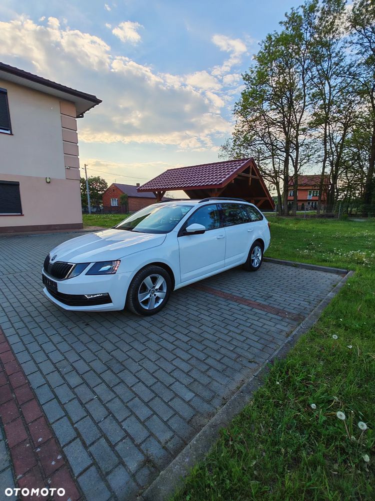 Skoda Octavia - 2