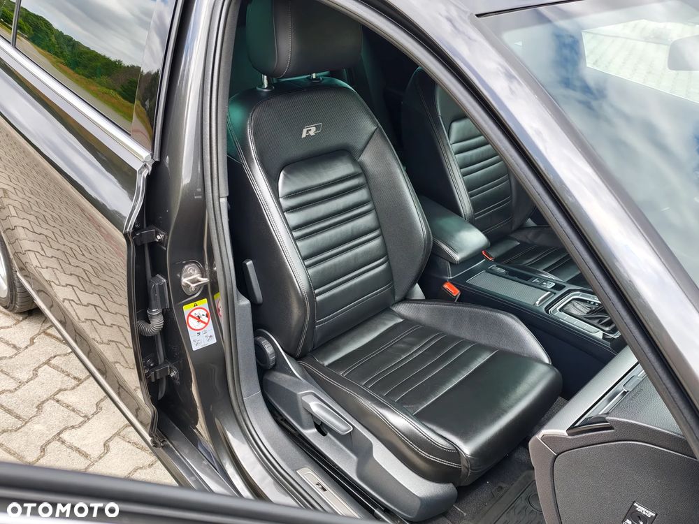 Volkswagen Passat - 22