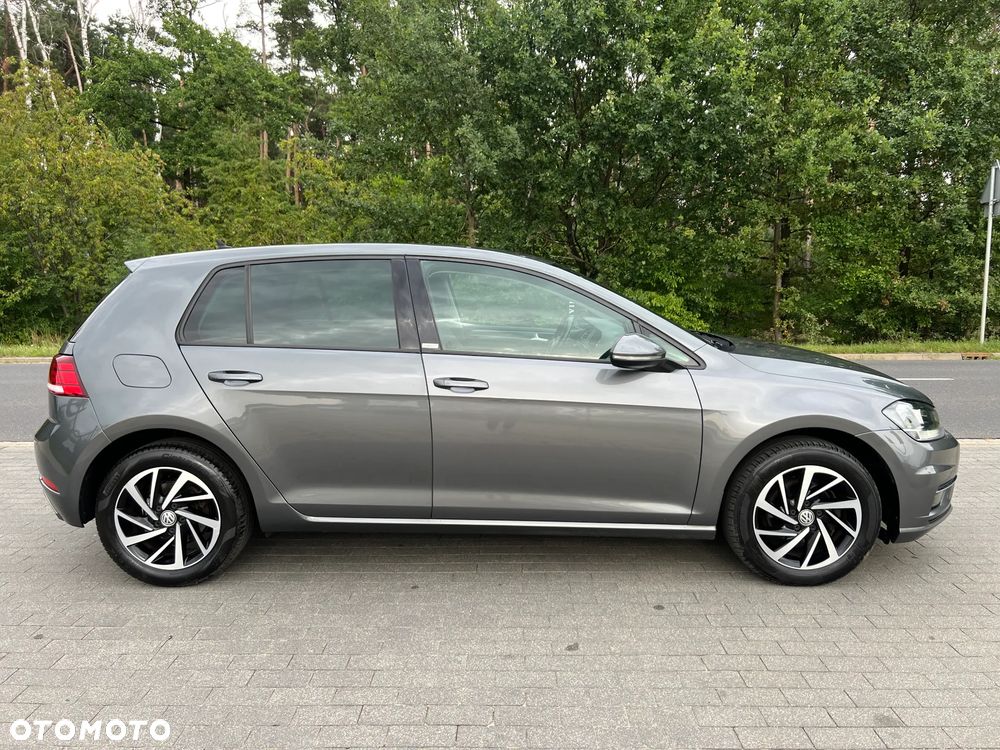 Volkswagen Golf - 4