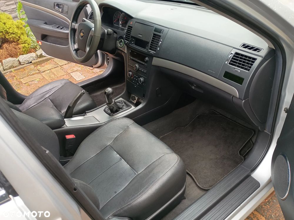 Chevrolet Epica - 19