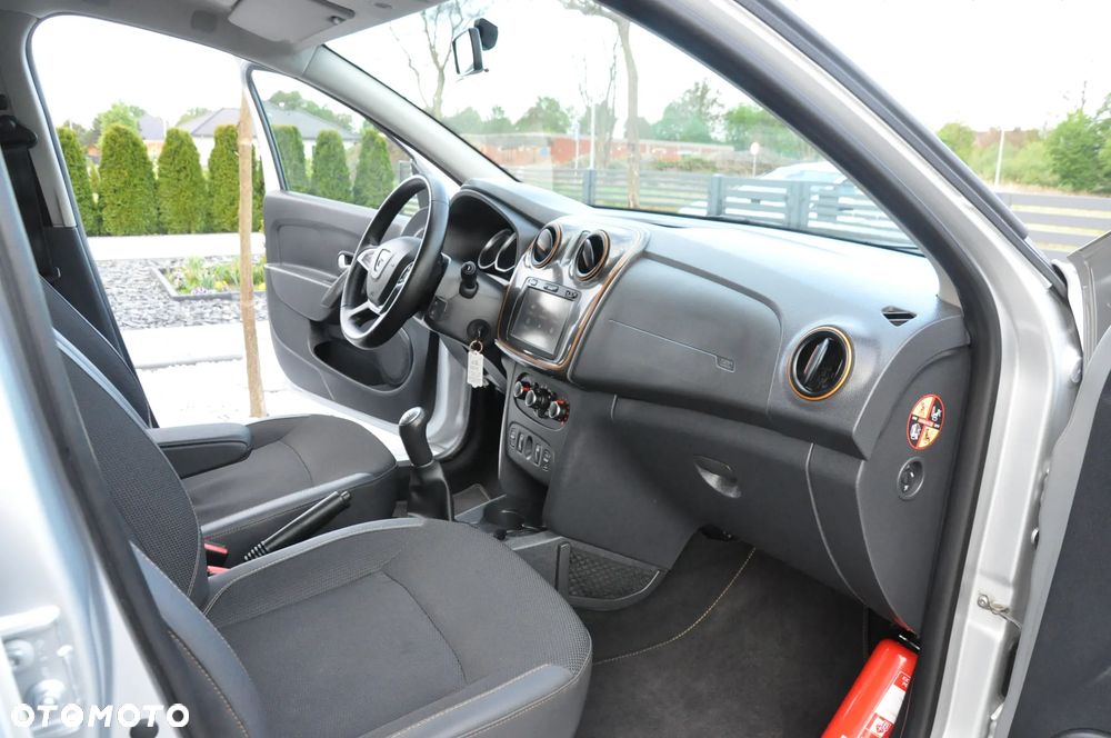 Dacia Sandero Stepway 0.9 TCe Laureate S&S - 25