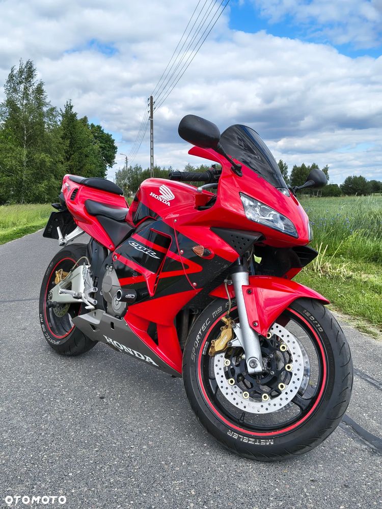 Honda CBR - 11