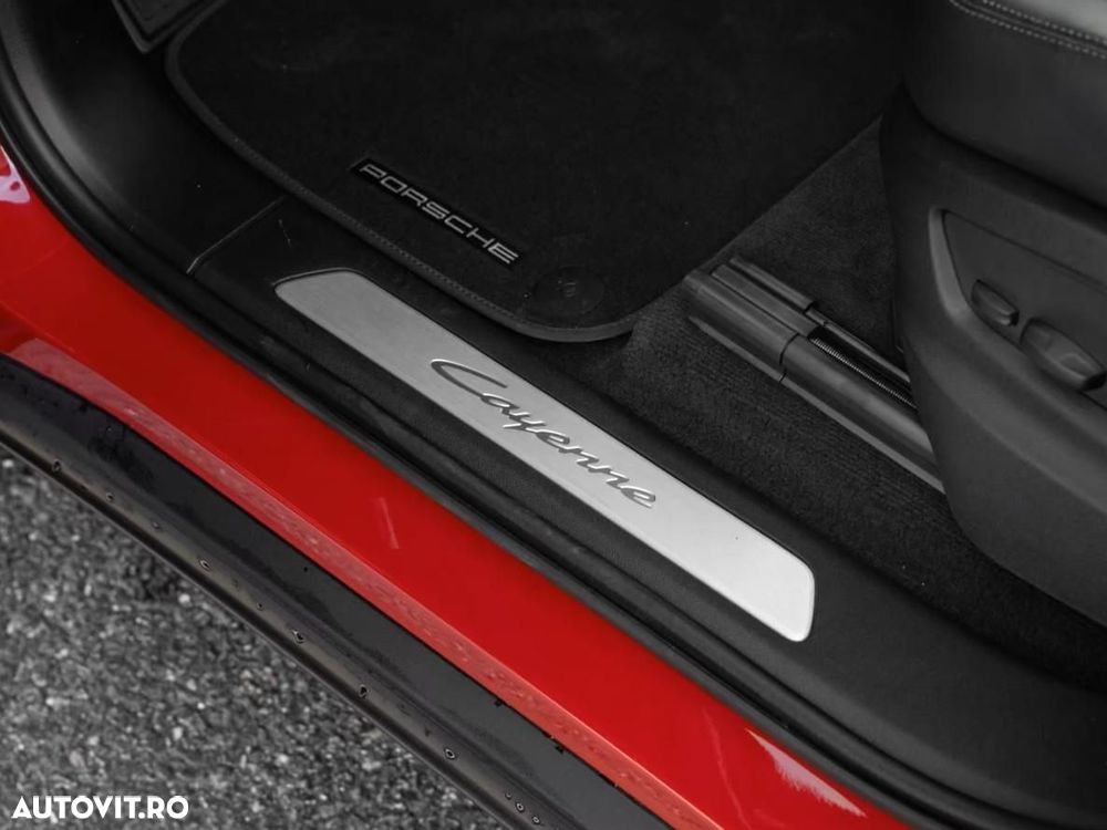 Porsche Cayenne Coupe - 21