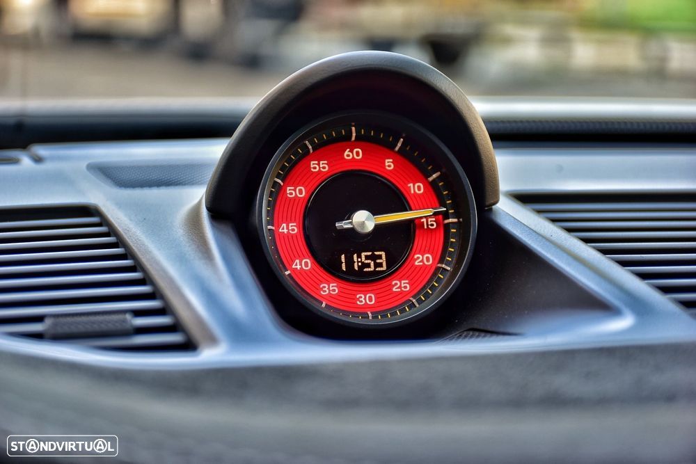 Porsche 911 (992) - 40