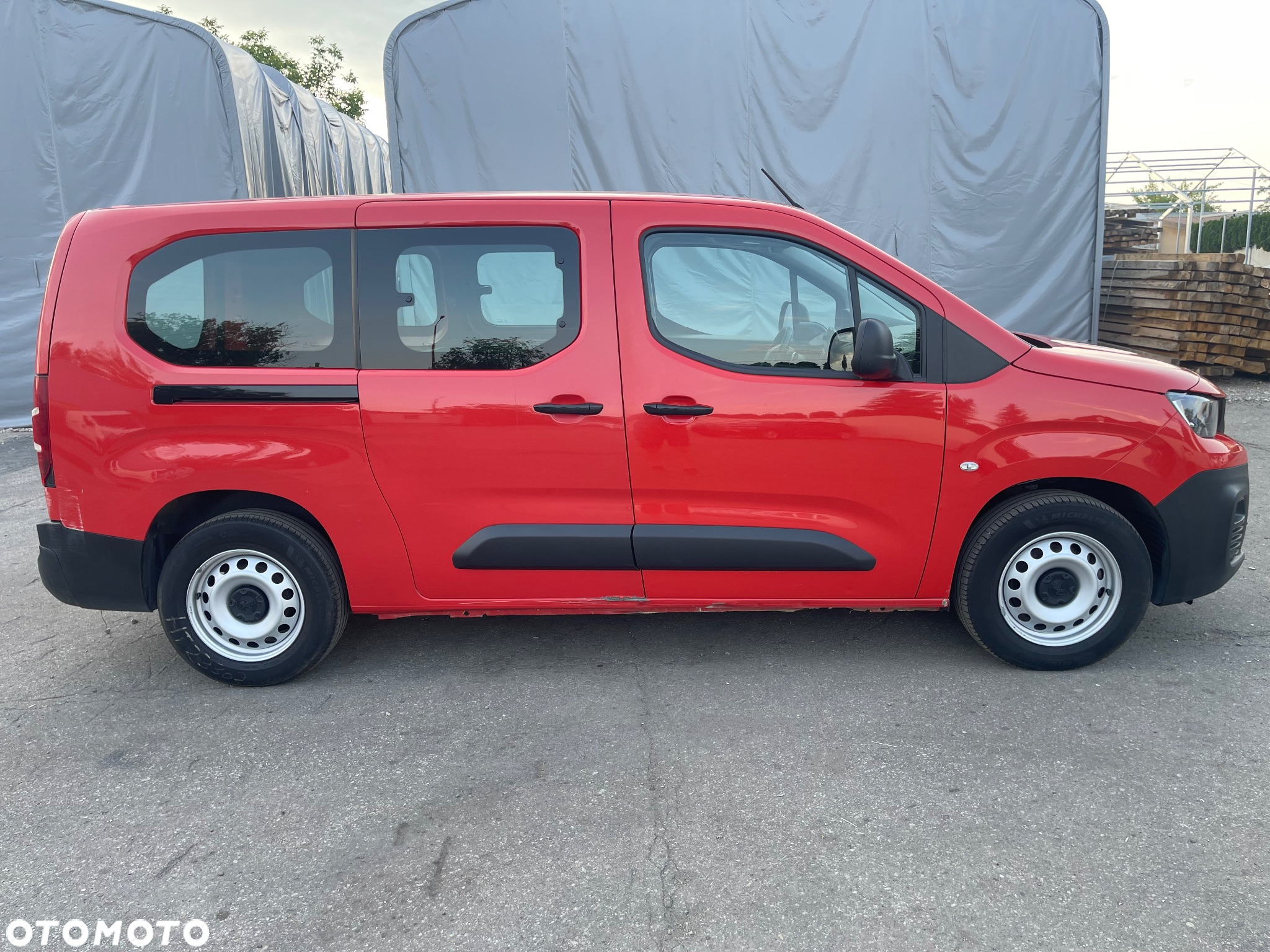 Peugeot Partner Long Automat 2x przesuwne drzwi Klimatyzacja PDC przód tył Po wymianie rozrządu - 2
