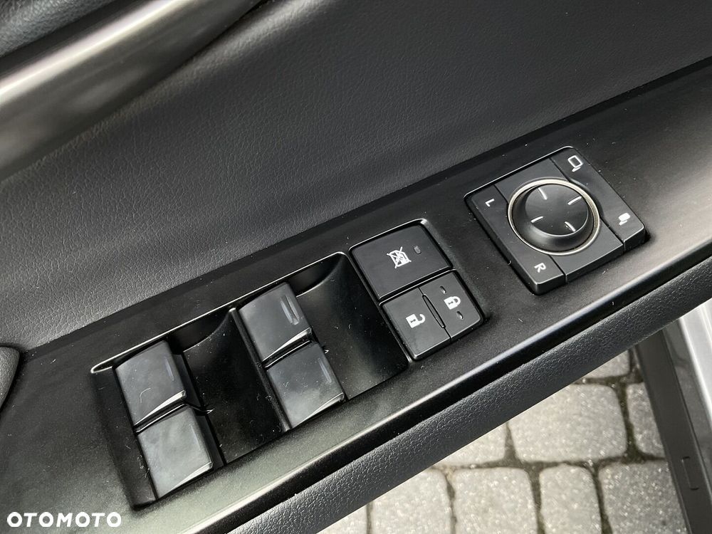 Lexus UX - 17