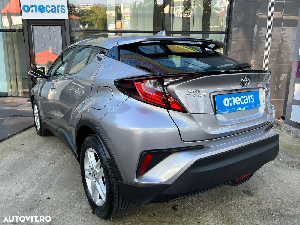 Toyota C-HR - 12