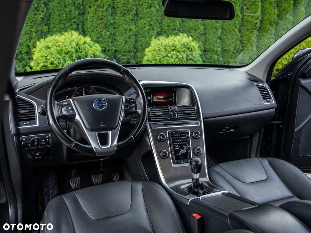 Volvo XC 60 D3 Momentum - 25